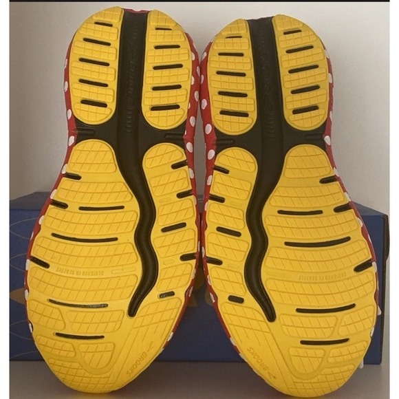 2025  Run Disney Minnie Mouse Ghost Max 2 Brooks Sneakers M 9.5 / W 11 Wide / 2E